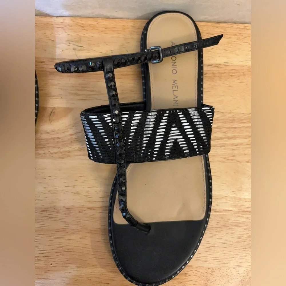 Antonio Melani Black and White Chevron Patterned Sandals